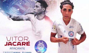 Bahia oficializa a contratação do atacante Vitor Jacaré