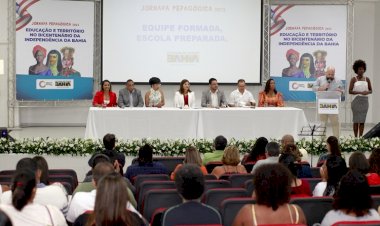 Abertura da Jornada pedagógica reúne 52 mil trabalhadores da Educação em encontro com transmissão ao vivo para toda a Bahia