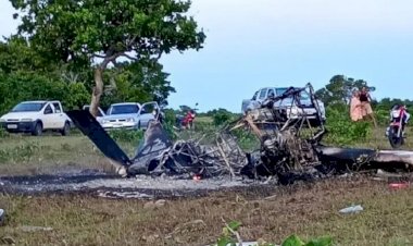 Avião de pequeno porte cai, pega fogo e deixa vítimas na Bahia