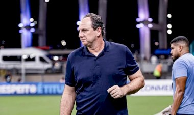 “Prejuízo gigantesco”: Ceni comenta erro de Ademir, lamenta queda do Bahia na Libertadores e admite abalo emocional na equipe