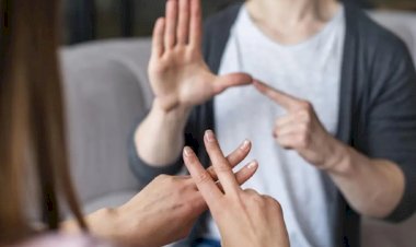 Lei que reconhece a Libras como meio legal de comunicação na Bahia é sancionada