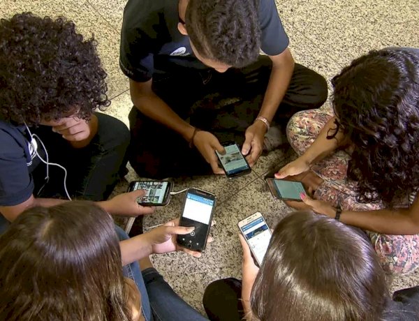 ECA Digital proíbe rolagem infinita em redes sociais