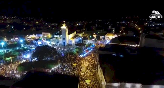 Mini Documentário - Carnaval da Diversidade e Lavagem da Esquina do Padre