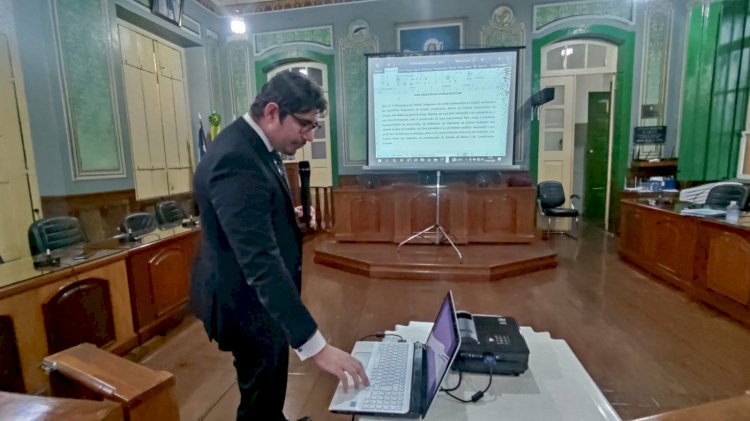 Presidente da Câmara de Vereadores de Caetité comunica toda população para reunião que debate sobre a atualização da Lei Orgânica do Município