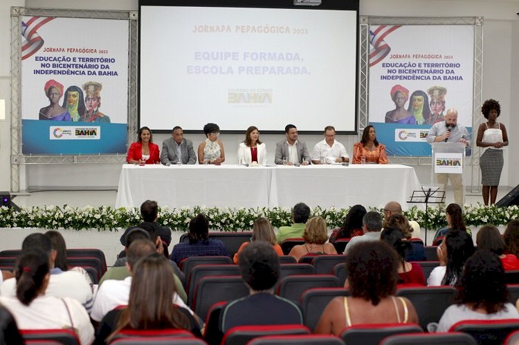 Abertura da Jornada pedagógica reúne 52 mil trabalhadores da Educação em encontro com transmissão ao vivo para toda a Bahia