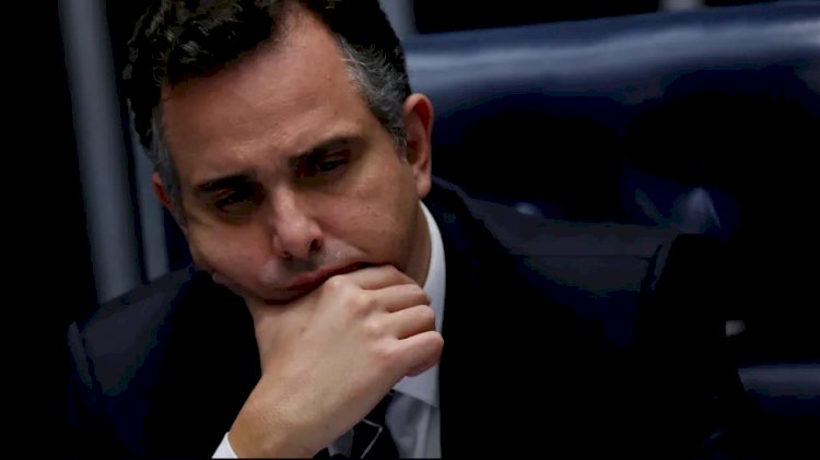 Deputados federais tomam posse em meio a protestos contra Rodrigo Pacheco