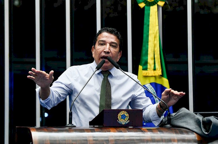 Magno Malta questiona falta de imagens do Ministério da Justiça no 8 de janeiro