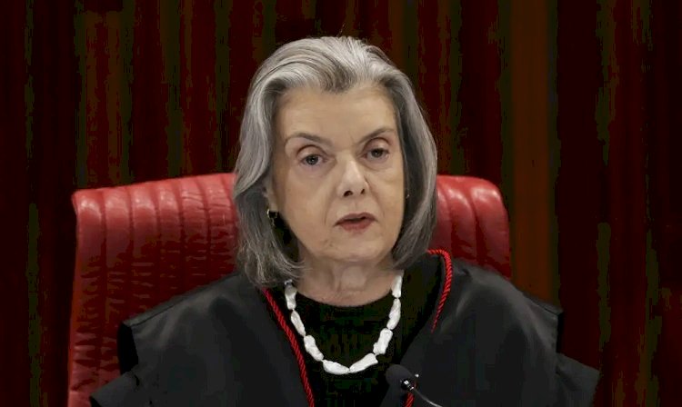 Ministra Cármen Lúcia é eleita presidente do Tribunal Superior Eleitoral (TSE)