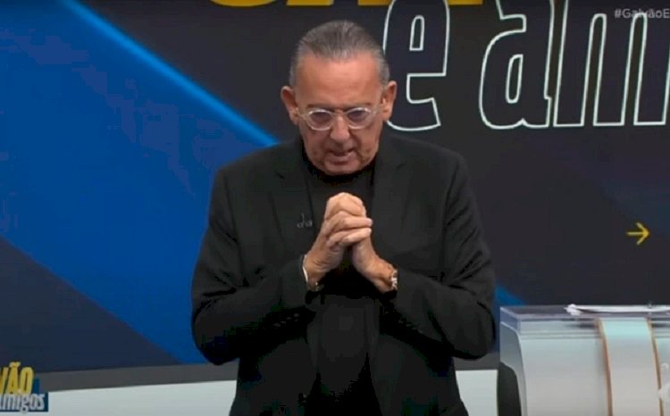 Galvão Bueno detona camisa vermelha da Seleção: 'Um crime, horror, ofensa sem tamanho'