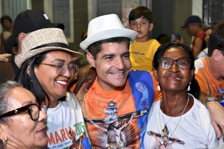 No Oeste, ACM Neto participa da procissão do Bom Jesus da Lapa e projeta dias melhores para a Bahia
